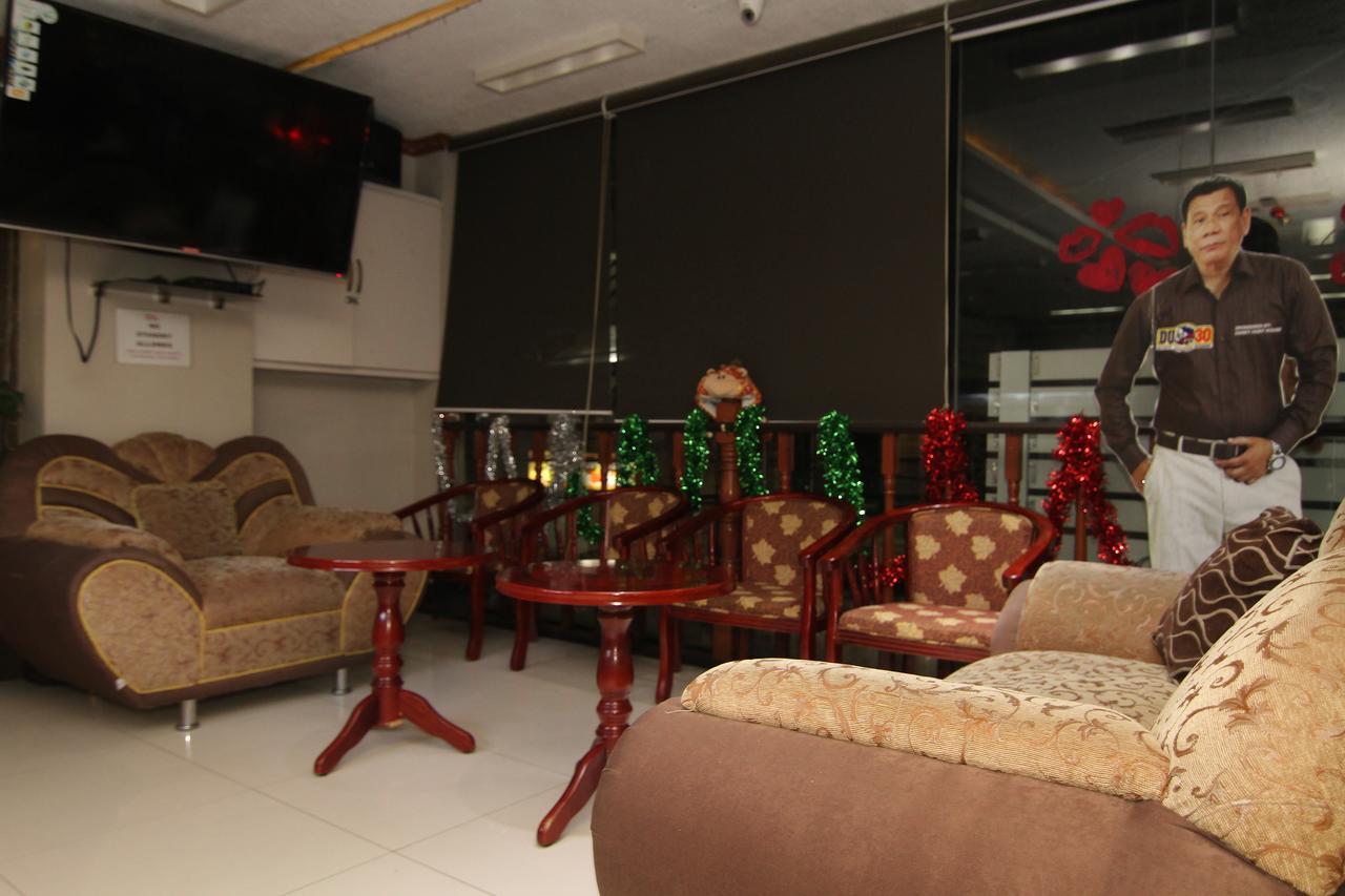 Hotel Honey Hunt House Cebu Stadt Exterior foto