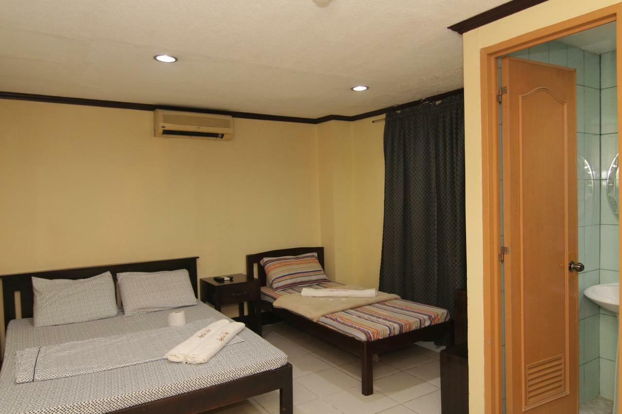 Hotel Honey Hunt House Cebu Stadt Exterior foto